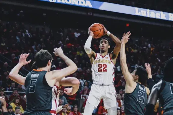 NCAA Betting Pick: Iowa State Cyclones at Kansas Jayhawks