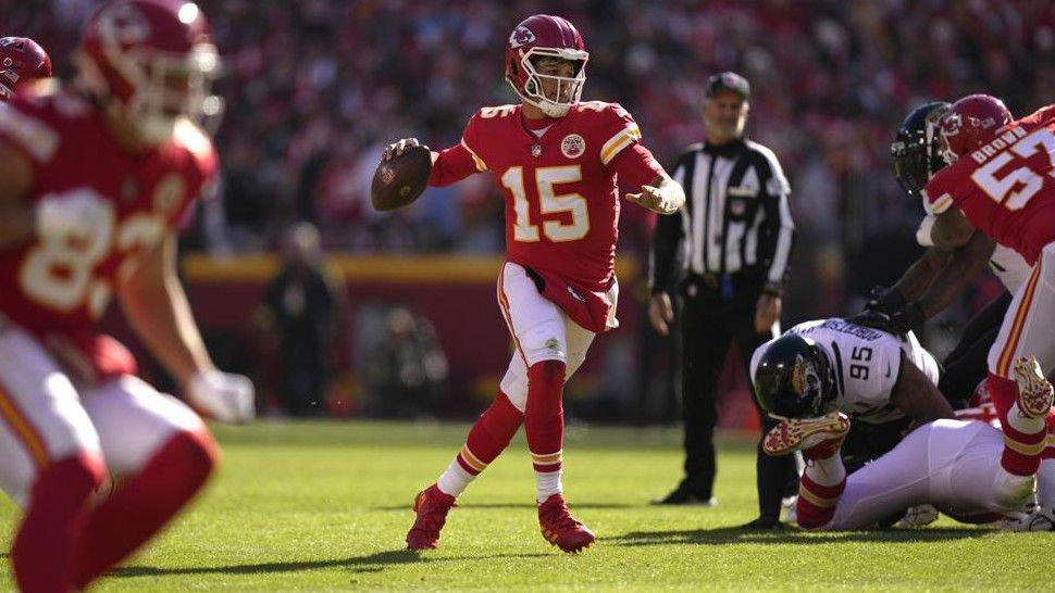 Chiefs vs Chargers Predictions  NFL Week 11 Sunday Night Football Game  Analysis 