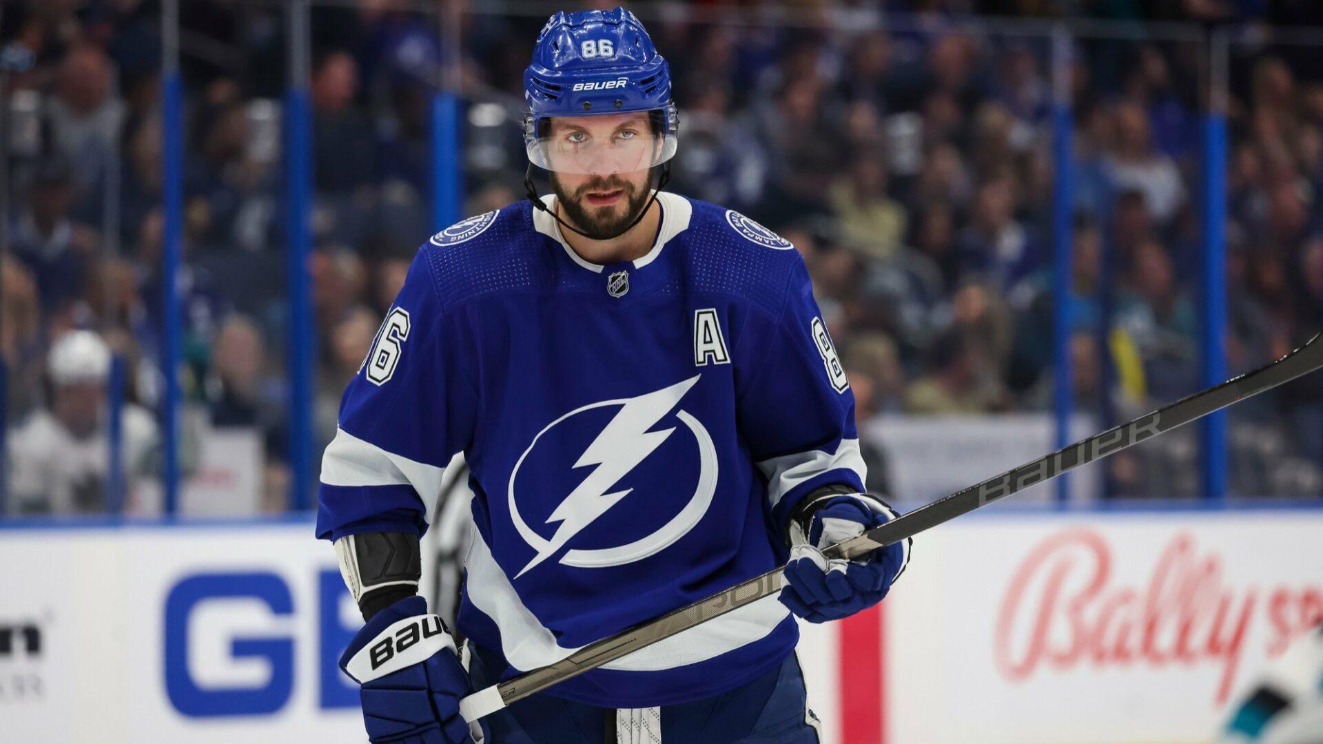 Panthers vs Lightning Picks, Predictions, and Odds Tonight - NHL