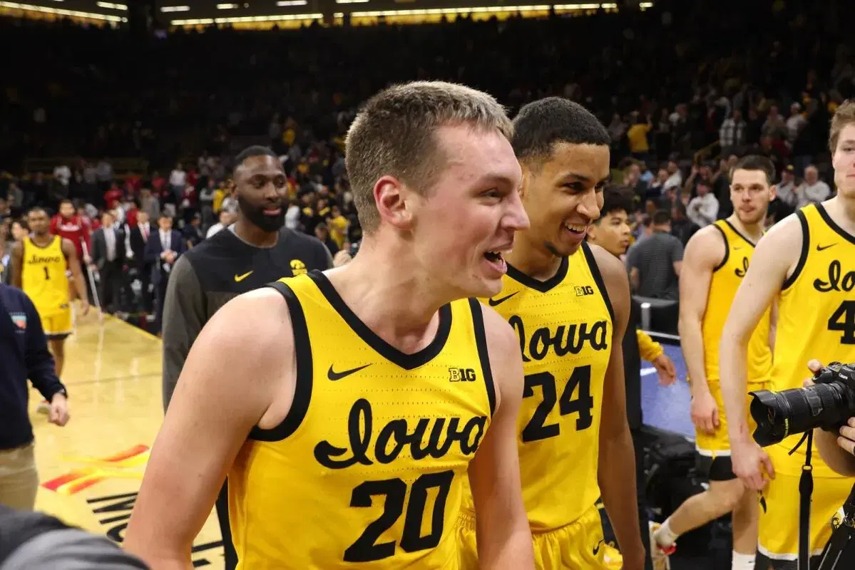 NCAA Basketball Predictions, Odds & Best Bets (11/7)