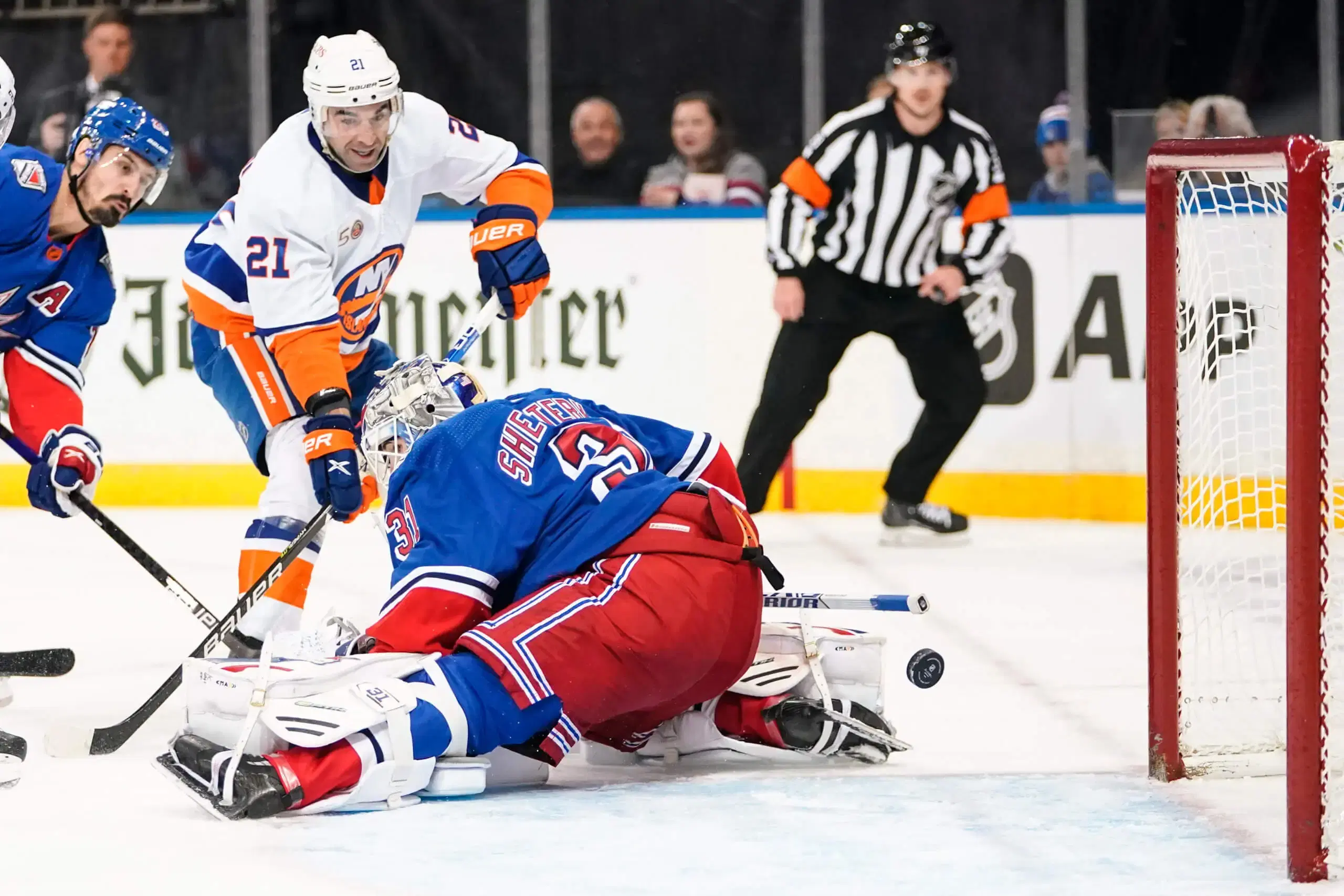 NHL Rivalry Day: New York Islanders vs New York Rangers Picks & Odds | March 17, 2024