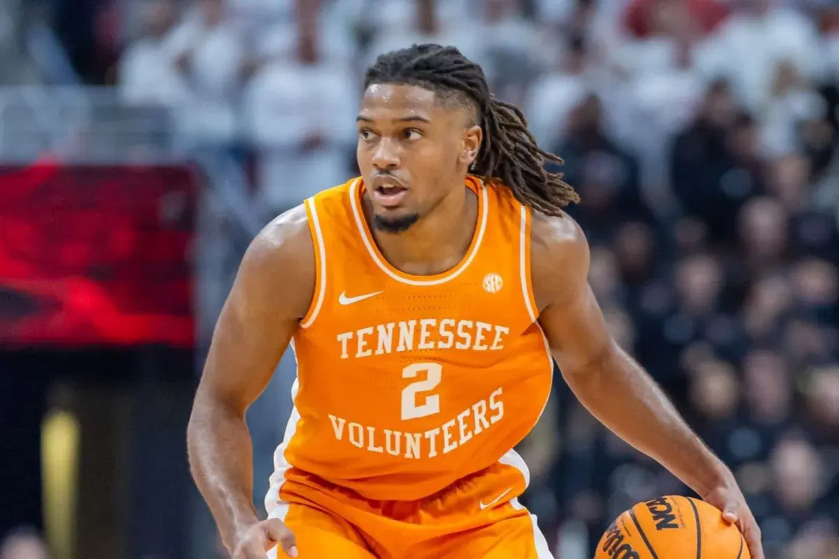 #2 Tennessee vs #1 Houston: Elite Eight Odds & Best Bets (3/30)
