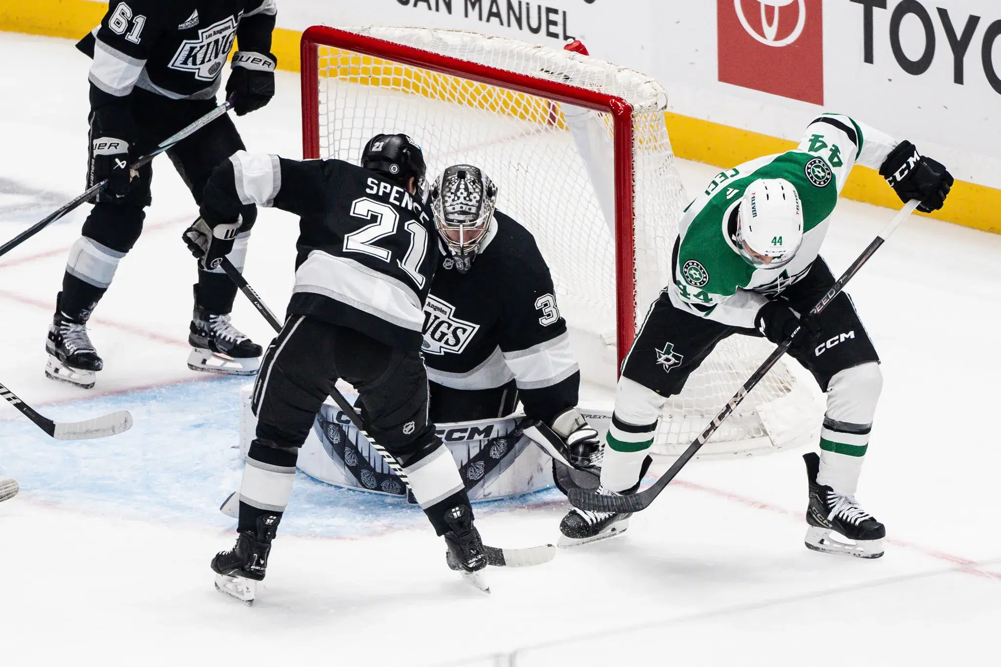 NHL Kings vs Stars Picks and Odds | February 28, 2025