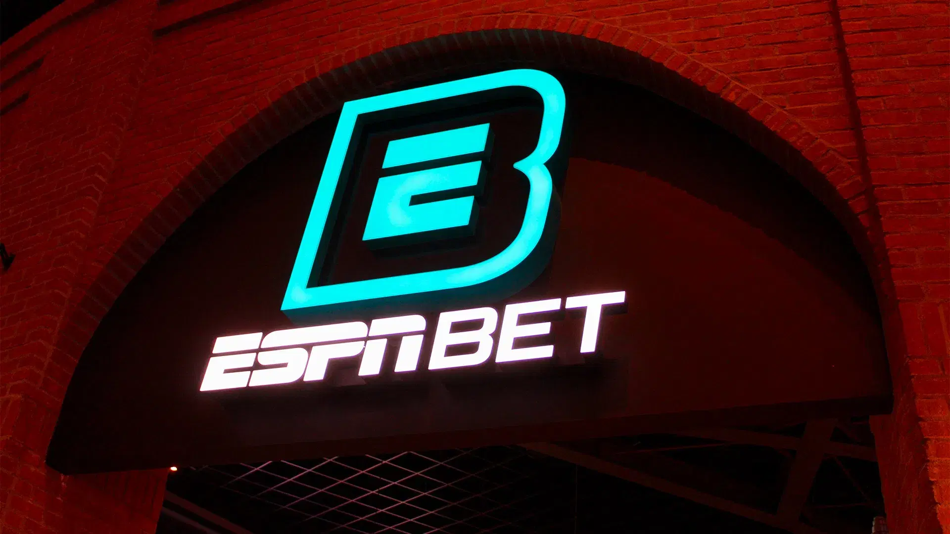 ESPN Bet Latest to Raise Minimum Bet in Illinois