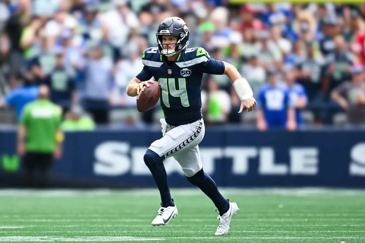 Arizona Cardinals vs Seattle Seahawks Prediction & Picks (9/25): Who Wins in the Wild (NFC) West