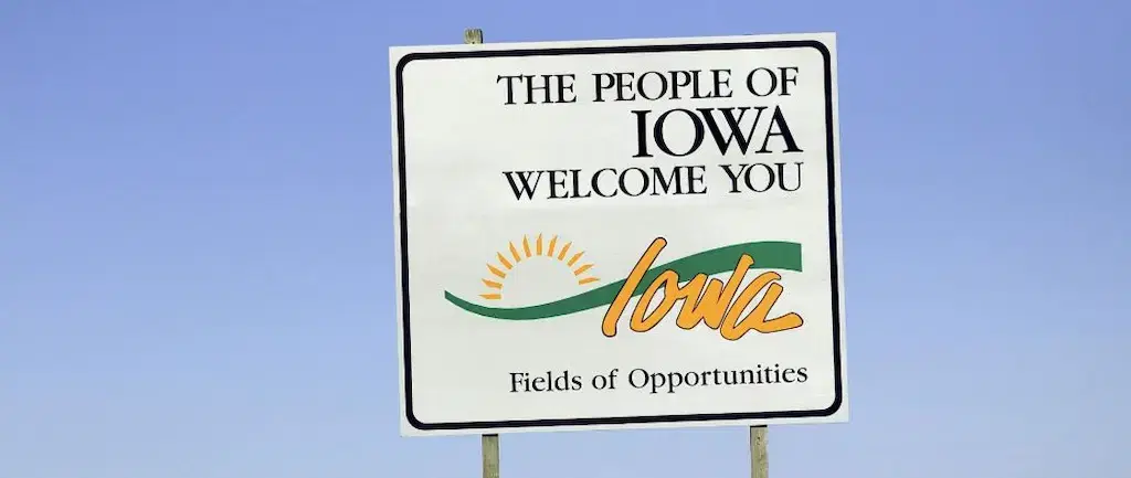 Iowa Gambling: Recommended Online Casinos and Sportsbooks, Regulation and News