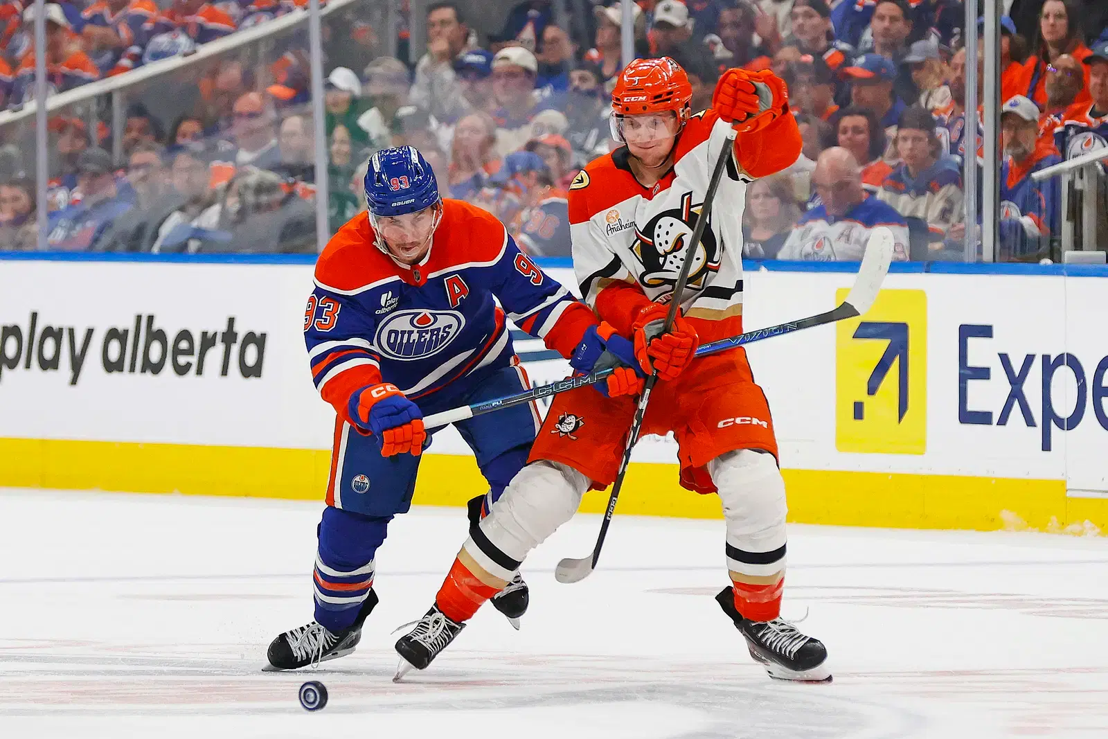 Ryan Nugent-Hopkins and Ian Moore