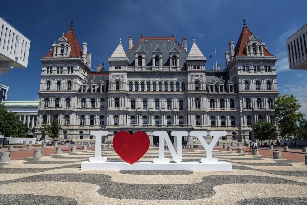 New York SB S9414 Advances Prediction Market Regulation