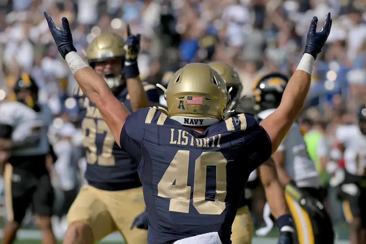 Friday Night Lights: NCAA Football Expert Picks & Predictions (9/25)