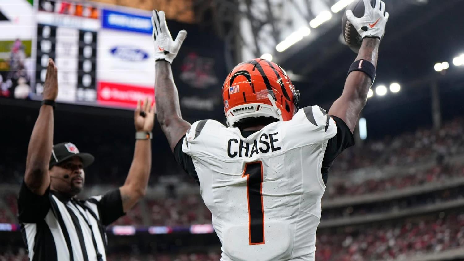 Battle of the Big Cats: Jaguars vs. Bengals — NFL Expert Picks & Predictions (10/4)