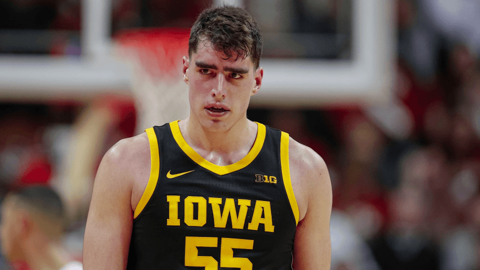 The Hawkeyes Aim to Prove Critics Wrong as they Take on their First Ranked Opponent, the Tar Heels