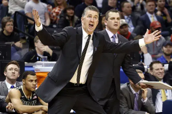 NCAA Tournament Elite 8 Betting Pick: Virginia Cavaliers vs. Purdue Boilermakers