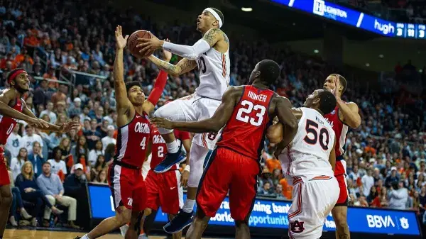 Auburn Tigers at Kentucky Wildcats Betting Preview