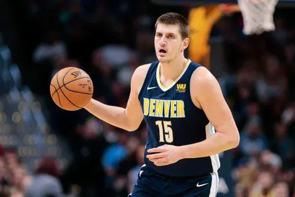 NBA Showdown: Golden State Warriors at Denver Nuggets Betting Pick