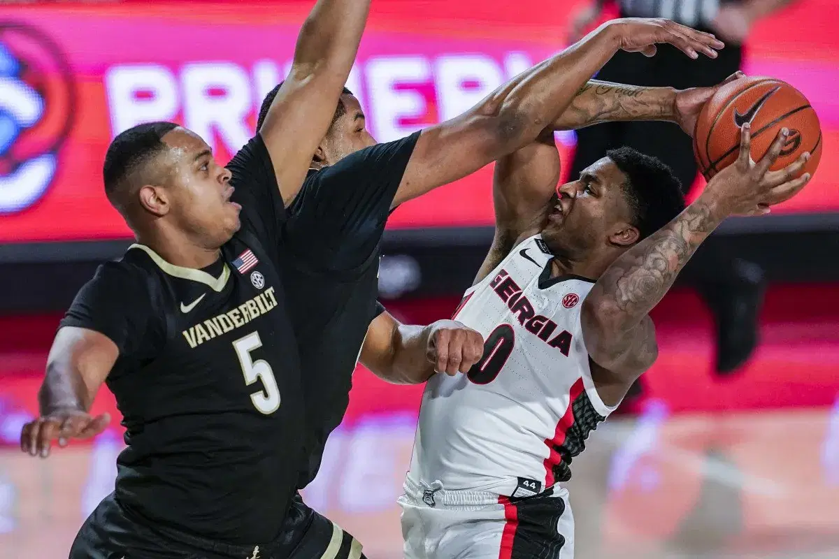 College Basketball Picks: Tuesday, February 16