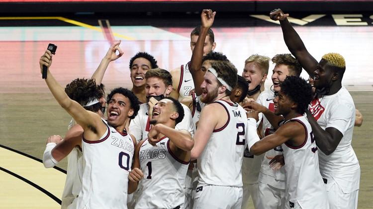 March Madness Sweet 16 Preview: Picks and Odds for Sunday’s Games