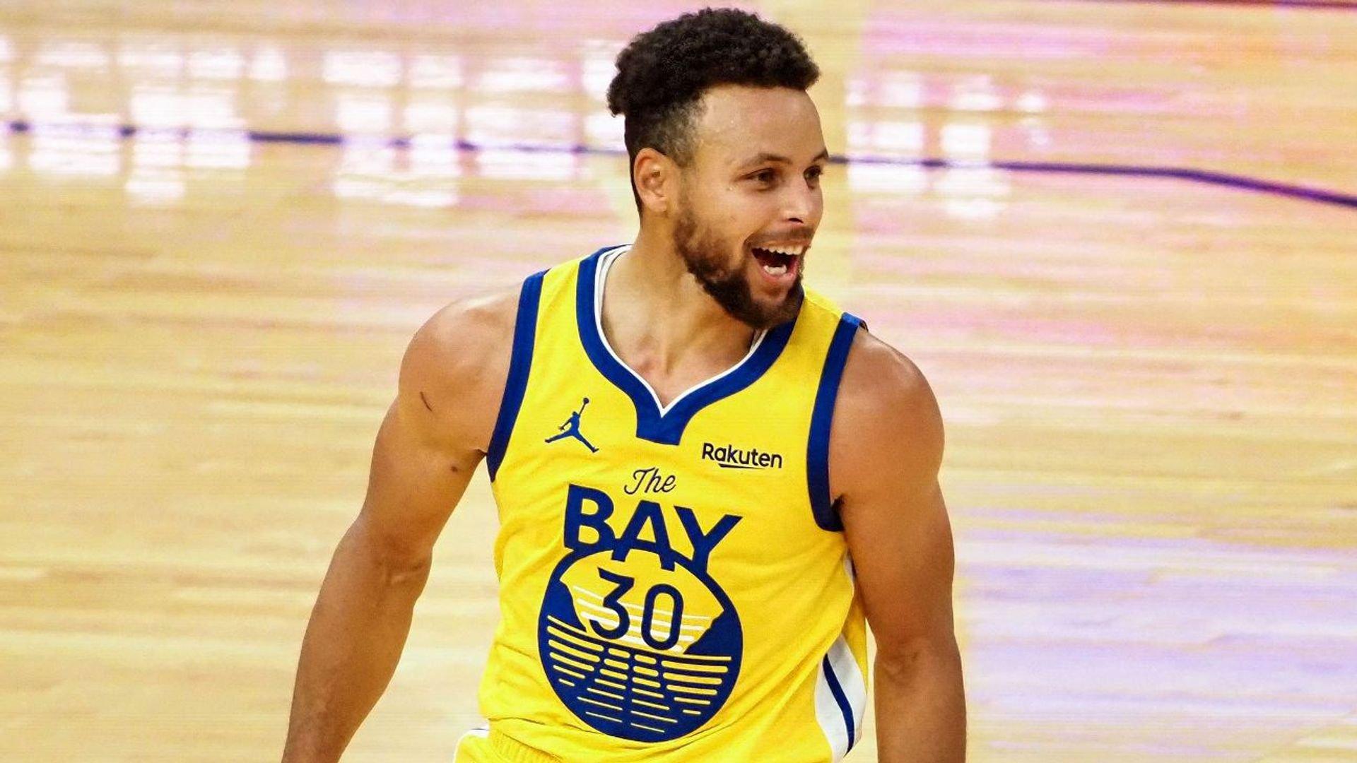 Paul, Curry Favorites to Win NBA All-Star Competitions