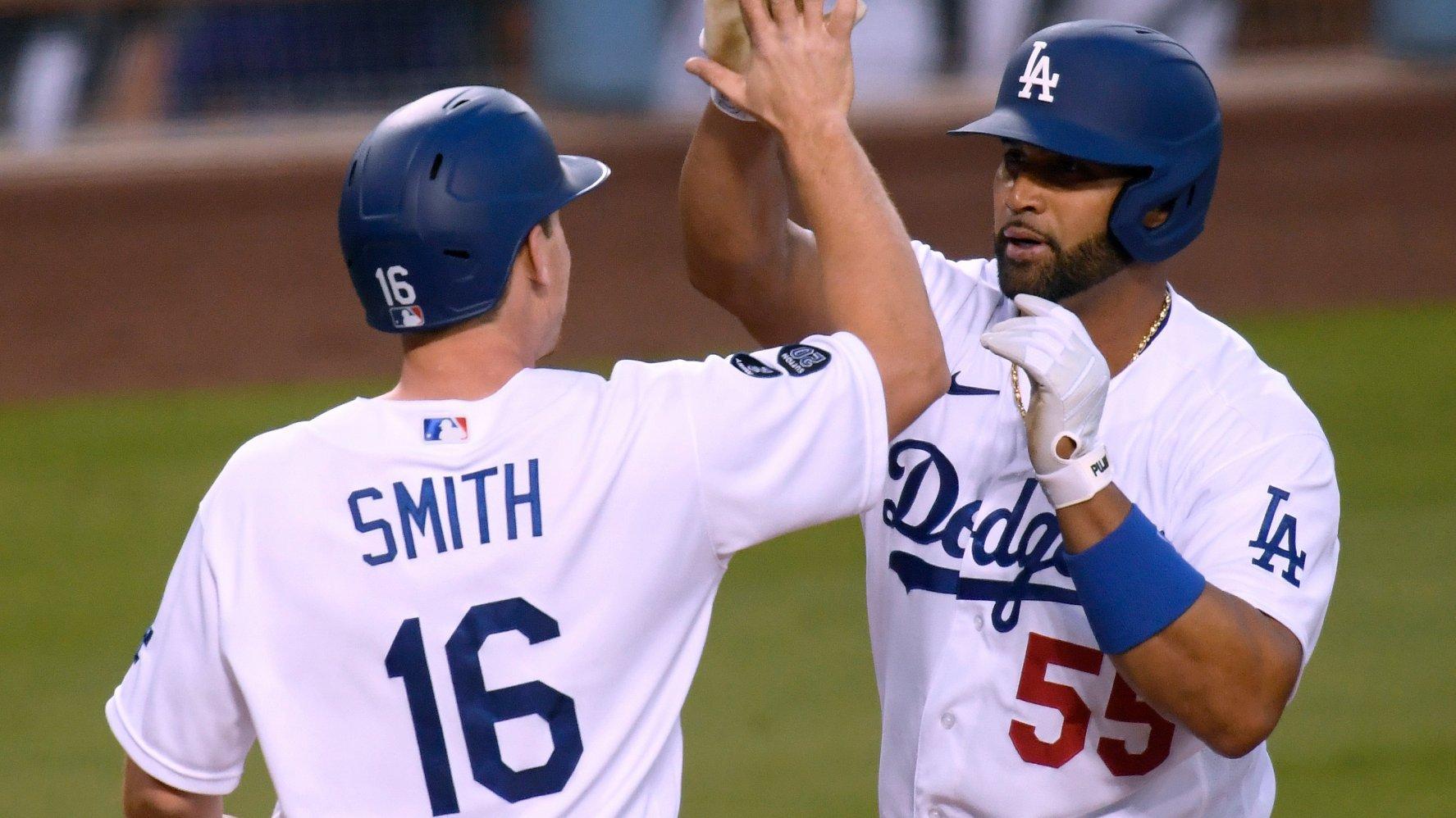 Dodgers vs Giants Preview: Bauer, Dodgers Favored in Series Opener in San Fran