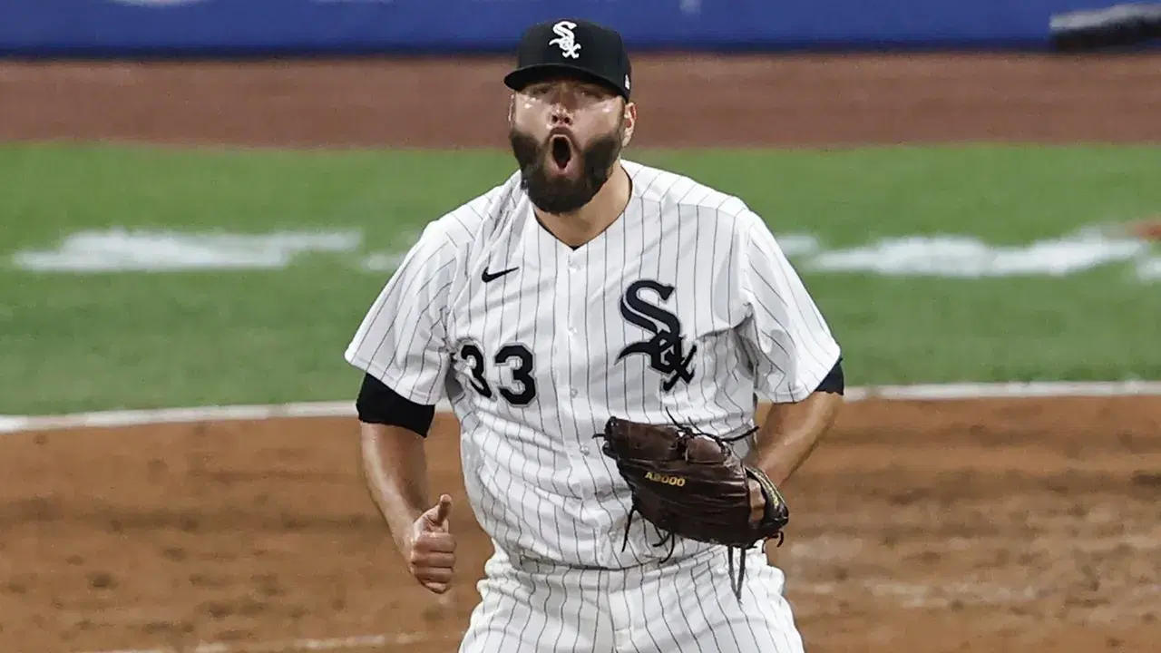 Chicago White Sox vs Toronto Blue Jays Preview (August 23): Back the Under in Toronto With AL Cy Young Favorite Lynn, Motivated Manoah on the Mound
