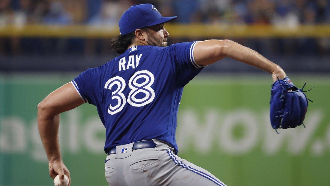 New York Yankees vs Toronto Blue Jays Preview: Will Ray Continue His Home Strikeout Streak?