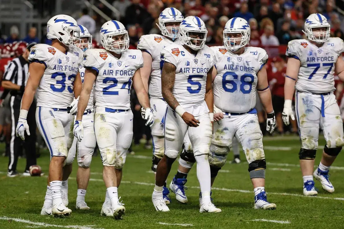 Army Black Knights vs Air Force Falcons Betting Preview: Falcons Should Fend Off Knights in Service Academy Showdown