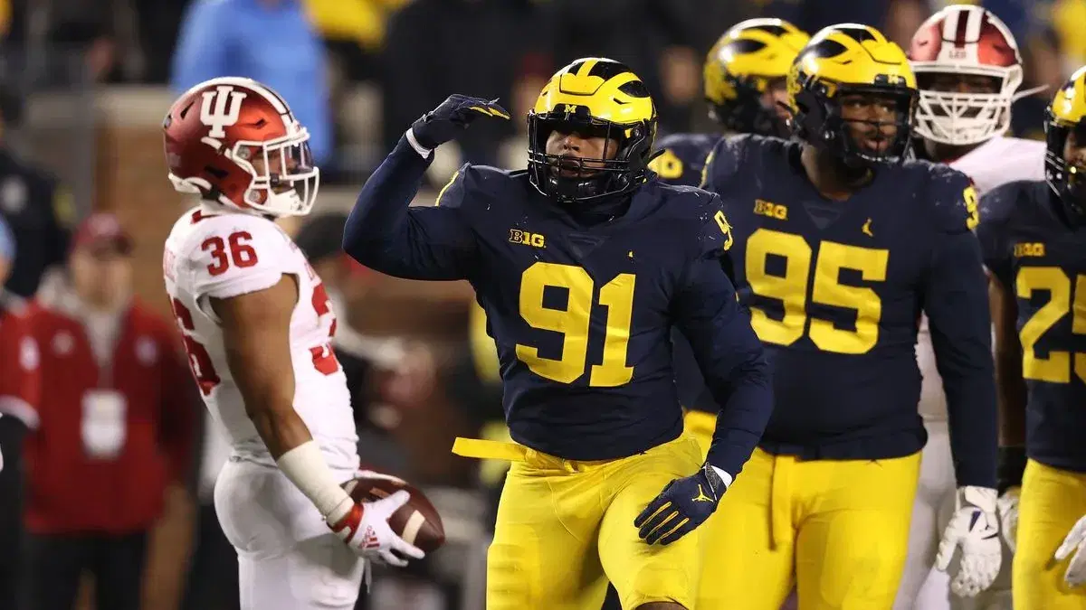 Michigan Wolverines vs Penn State Nittany Lions Betting Preview: Wolverines Look to Help CFP Hopes in Happy Valley