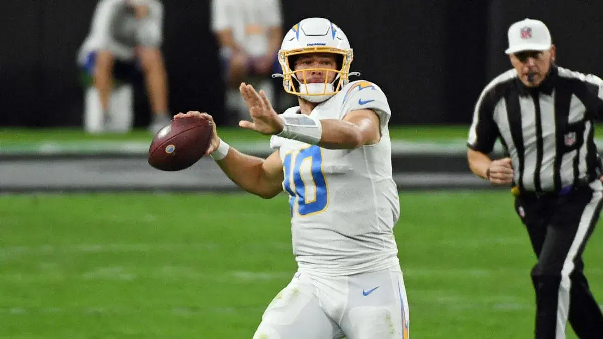 Los Angeles Chargers vs Las Vegas Raiders Preview & Prop Bet (11/30)