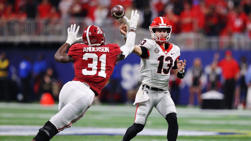 CFP National Championship Odds: Early odds give Georgia slight edge over Alabama in all-SEC title tilt