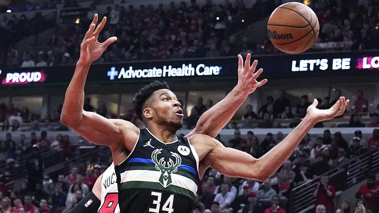 Bucks vs. Bulls Prediction, Picks & Prop Bets for Game 4