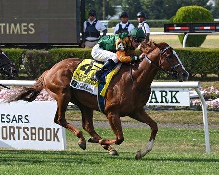 Horse Racing Weekend Recap: 3 Stars Debut to Classic Causeway