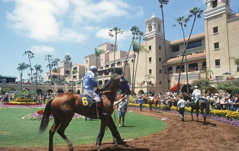 Del Mar Kicks Off Competitive Summer Meet (7/22)