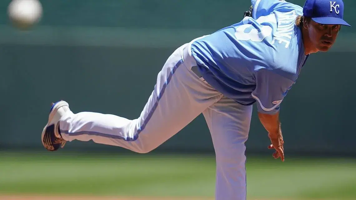 Guardians vs. Royals (July 10): Will runs be at a premium in the rubber game in K.C.? cover