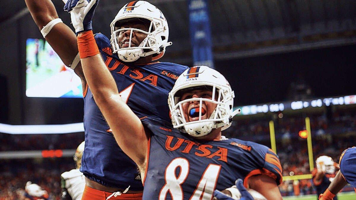 College Football Surprise Teams for the 2022 Season: Which Non-Power 5 Schools Can Crack the Top 25?