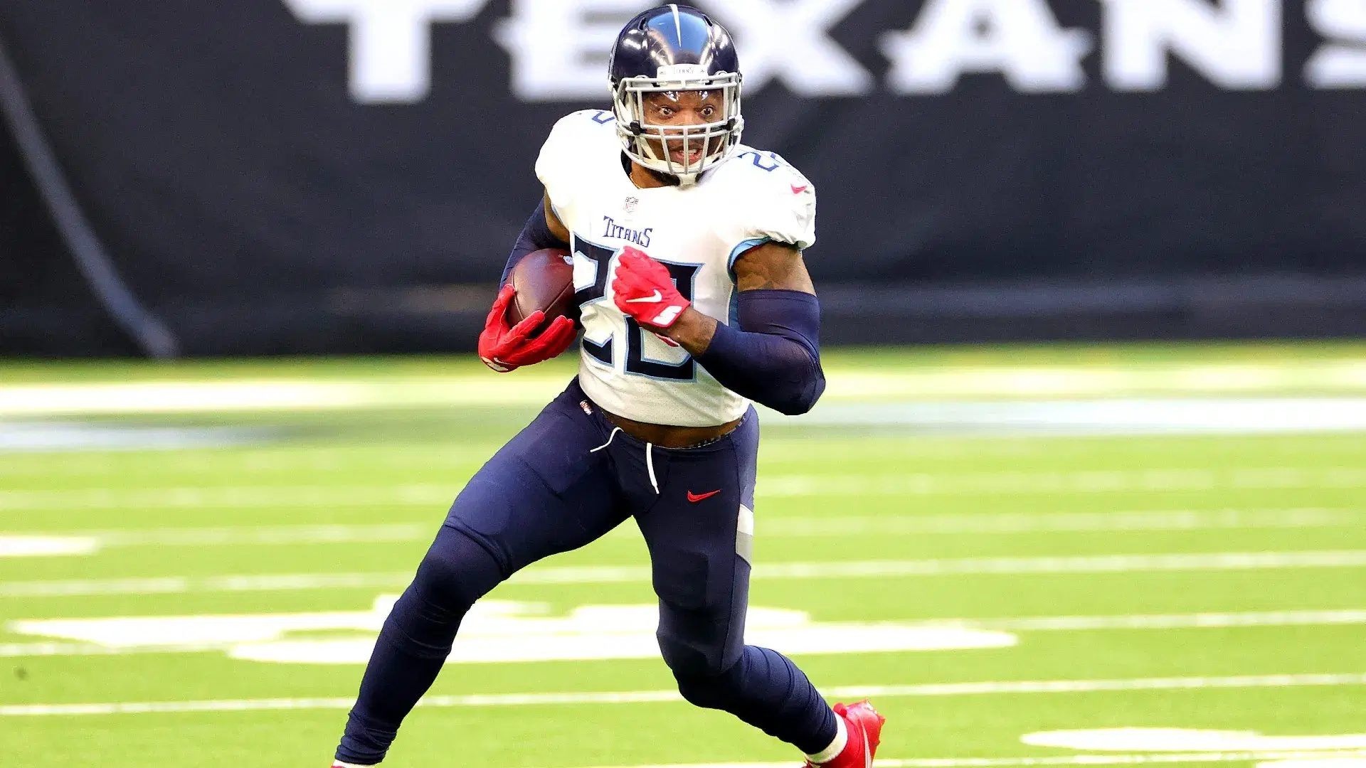 2022 NFL Comeback Player of the Year Odds Favor Derrick Henry to Bounce Back cover