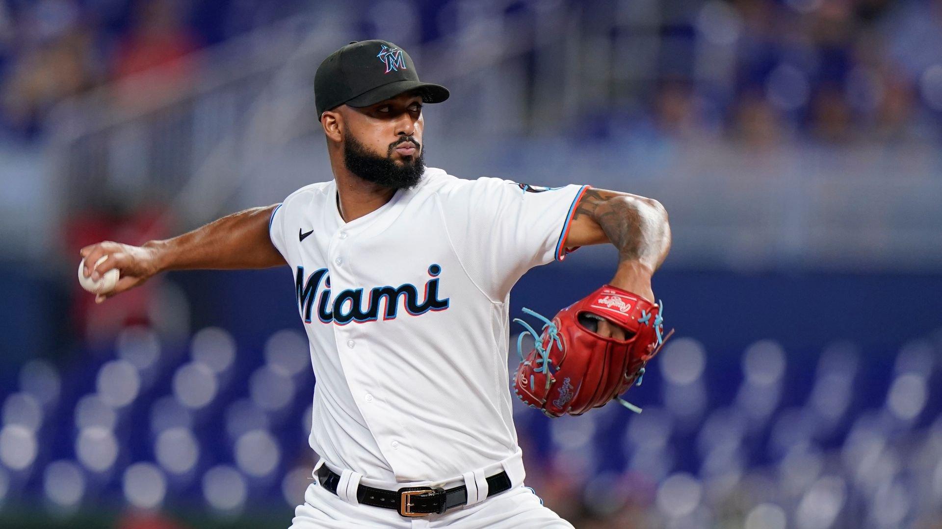 Padres vs. Marlins (August 15): Will NL Cy Young favorite Alcantara shut down San Diego? cover