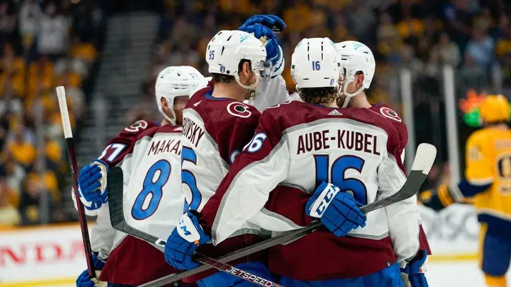 Avalanche vs. Hurricanes Betting (Nov. 17): Colorado Finds Success at PNC Arena cover