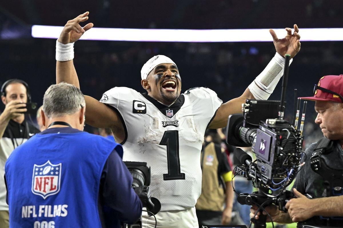 Titans vs Eagles Prediction & Picks for NFL Week 13: Fly Eagles, Fly?