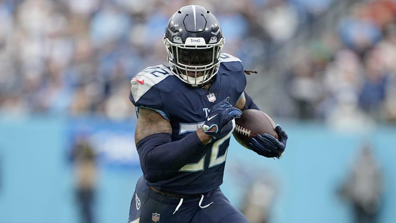 Titans vs Chargers Prediction & the Prop of the Game: Can the limping Titans keep it close with the surging Bolts? cover