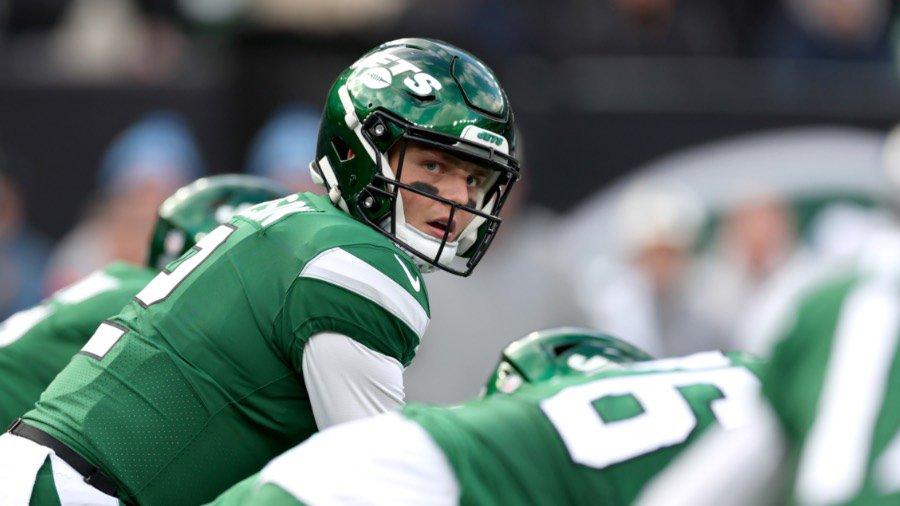 Jaguars vs Jets Prediction & Picks (Week 16 Thursday Night Football): Whose playoff hopes will get a big boost? cover