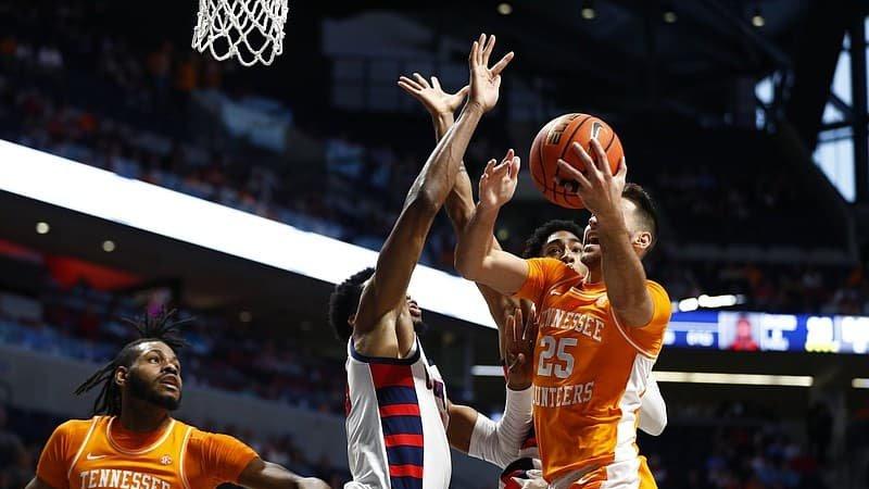Texas vs Tennessee Basketball Prediction & Picks: Are Horns, Vols set for another low-scoring clash? cover