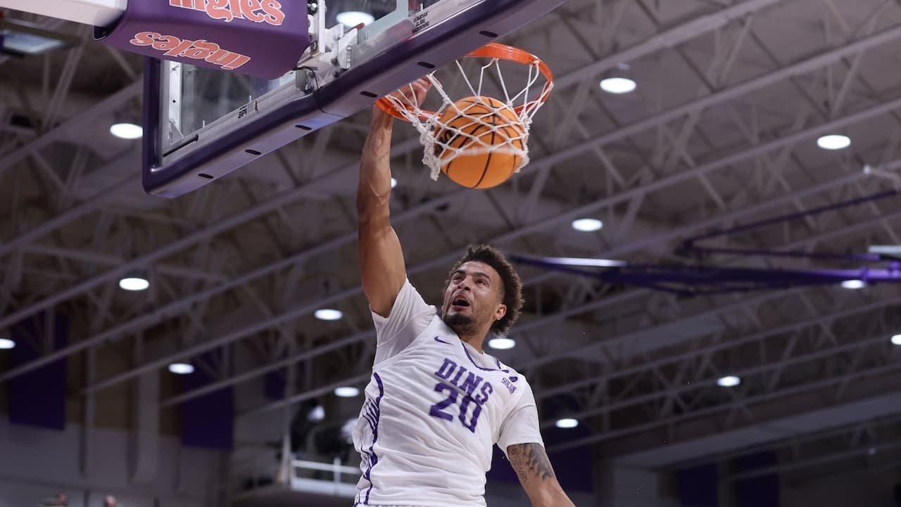 Chattanooga vs Furman Basketball Prediction & Picks (2023 SoCon Championship)