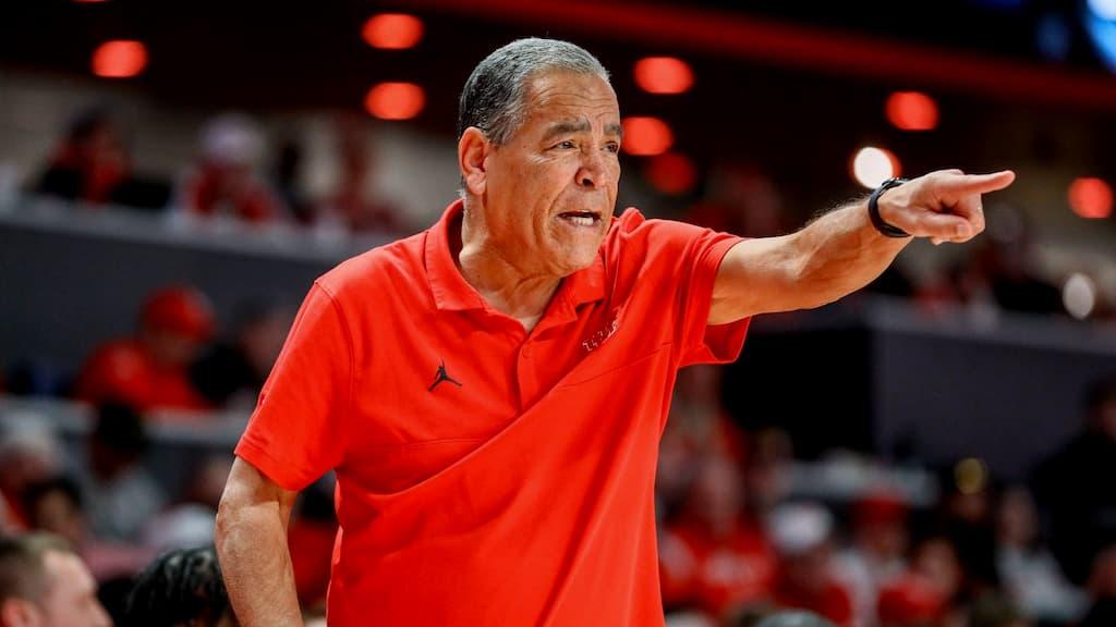 Kelvin Sampson and Houston lost last year's National Championship - Big 12 Preview Picks Predictions