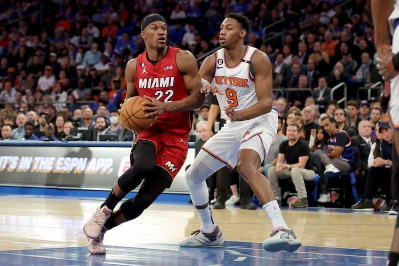 Heat vs Knicks Game 2 Prediction & Best Bets: Will Jimmy Butler and Jalen Brunson Play?