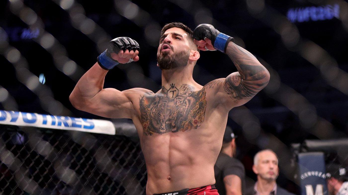 UFC 308: Topuria vs Holloway Full Card Odds, Predictions & Watch Info