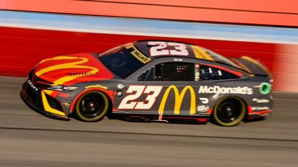 Autotrader EchoPark Automotive 400 Odds, Predictions & Picks: Can Polesitter Wallace Punch His Round of 8 Ticket at Texas?