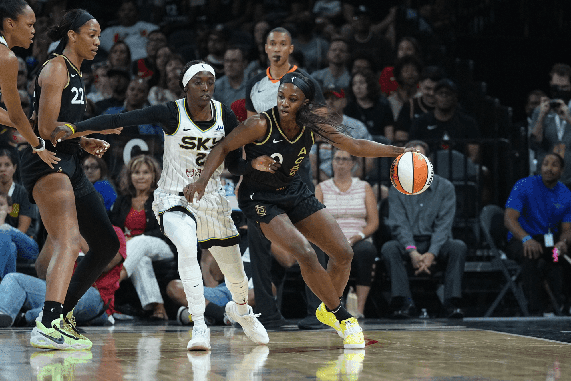 Chicago Sky vs Las Vegas Aces Prediction, Odds & Best Bets: Let the playoffs begin! cover
