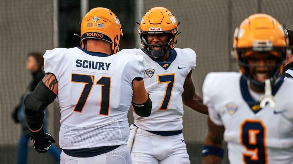 Buffalo vs Toledo Prediction, Odds & Picks: Will the Rockets Roll at the Glass Bowl?