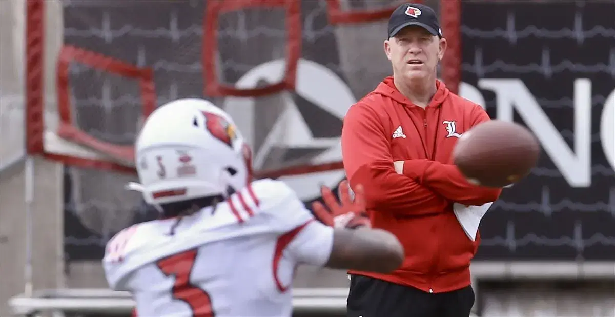 Virginia vs #11 Louisville, Prediction: Cardinals Handle Cavaliers