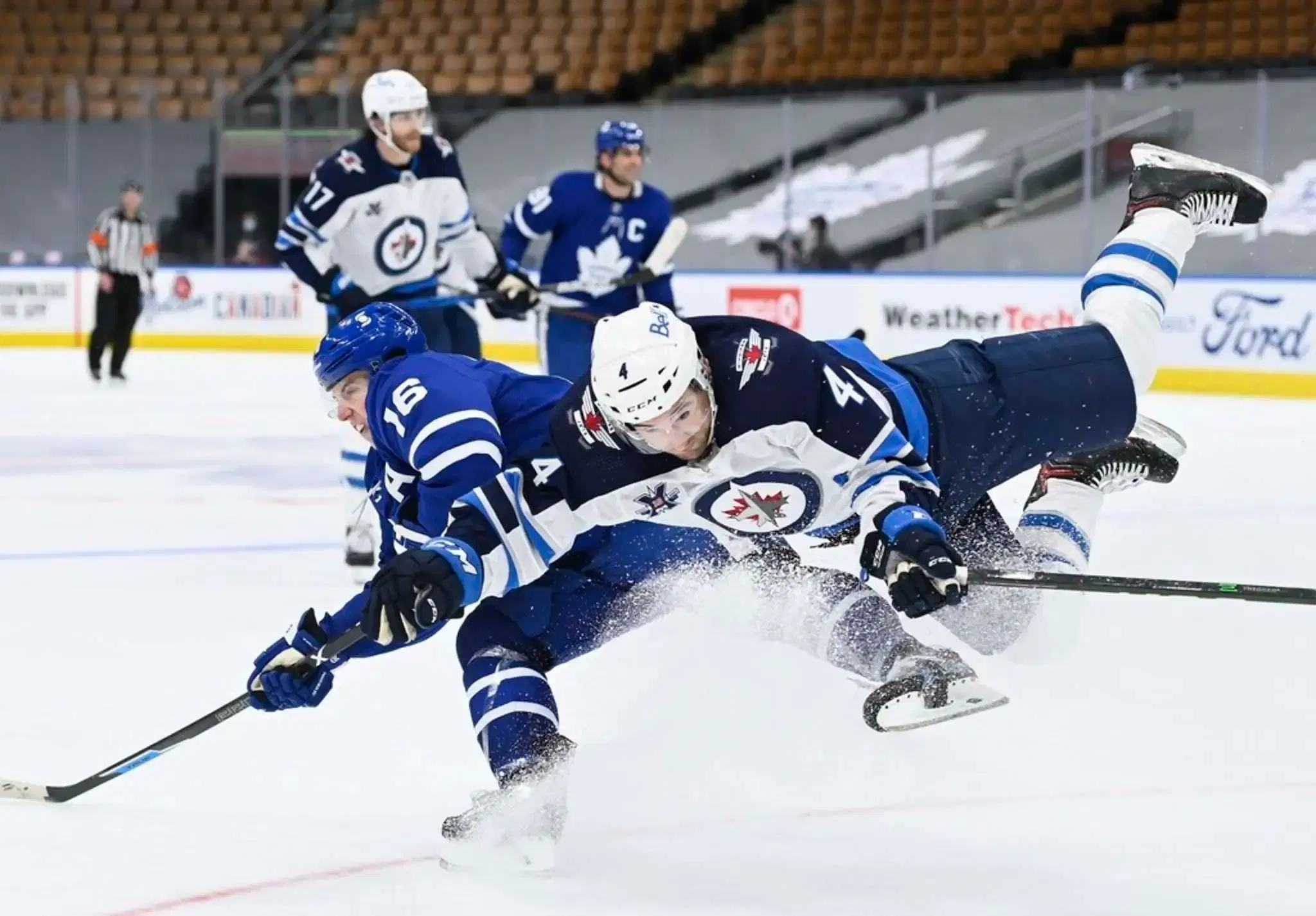 Jets vs Maple Leafs Showdown – Get NHL Pick Today!