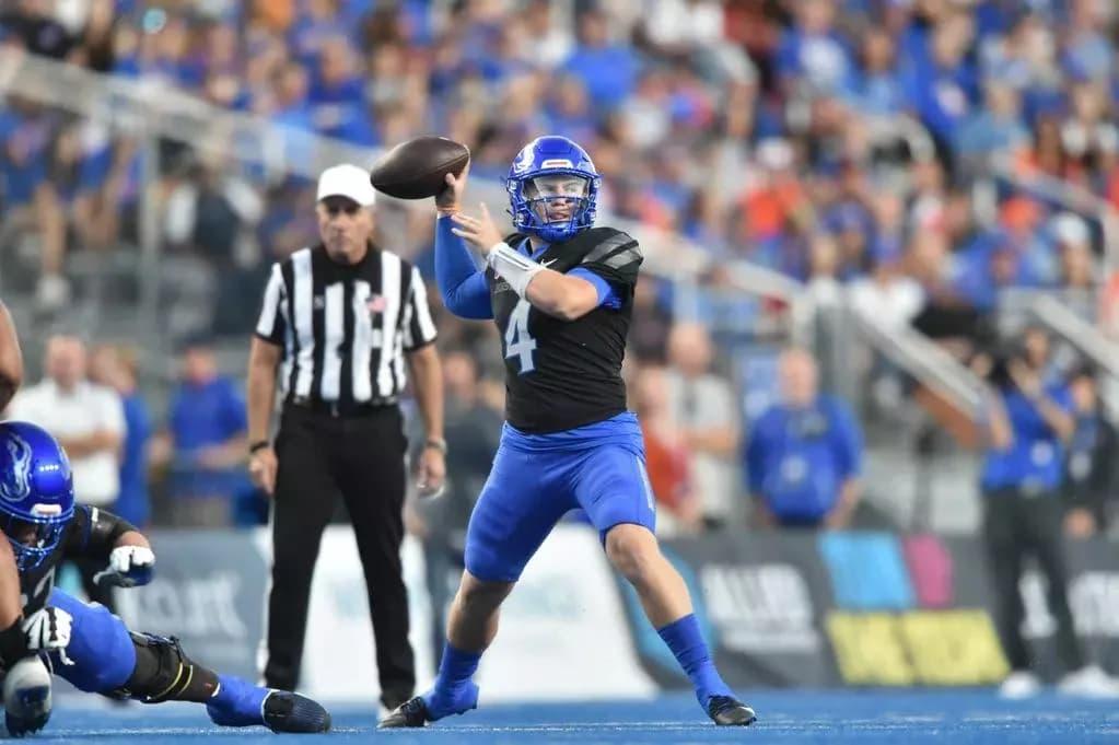 Friday NCAA Football Predictions, Odds & Best Bets (11/1)